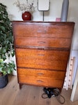 Chest of drawers Measures approximately 120cm x 80 cm x 40 cm. SE23 - removed for £57