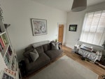 A 3 person couch 1st floor in a house. Doorbell 3. SE13 - removed for £84