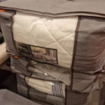 Linnens, clothes, books etc 2 new boardgames, 11 books, whites and linnens, coat hangers, clothes and shoes, autonomic disc-shaped robot vacuum (roborok). All in good condition, reusable, except the clothes and shoes. Things are in spanish. roborok requires adapter to connect to power source W8 - removed for £65