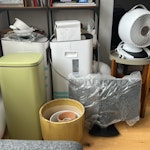 reusable appliances 2 portable AC units
1 fan
1 bin
1 bedside table
4 monitors
frames
pots N1 - removed for £130