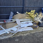 Waste collection a mixed waste rubbish old shower door, few bits of timber, bags of old pebbles, fascia board off cuts.
Thanks OX26 - removed for £156