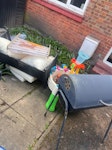 Mixed household & timber cuts BBQ drum, kids plastic toy, a few rail poles & small bags of timber cuts TW9 - removed for £130
