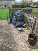 6 BAGS OF EXPANDING FOAM collected by Carry Away Clearance