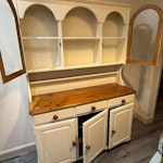 A few pieces of good furniture Bookcase - Small - 1
Desk - Commercial - 1
Filing cabinet - 2 drawer - 2
Office chair - 1
Mattress - King - 1
Welsh dresser - Large - 1
Microwave - 1
All good or excellent condition NW1 - removed for £182