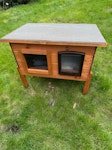 old cat house and trolley old cat house and trolley needs gone asap SE13 - removed for £52