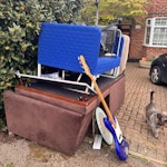 HA8 Edgware. Sofa + 3 chairs, Includes:
• L shaped Sofa, screws provided
• 3 chairs (one opens to single bed)
• Misc items (see photo)
All already outside and ready to go. Easy access.
Must take everything in one go. First come, first served.
I HA8 - removed for £180