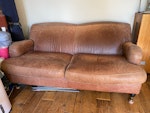 Leather sofa Leather sofa which needs recycling SW17 - removed for £104