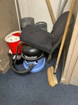 Shop Removals 1 broken hoover
1 broken chair TW4 - removed for £67