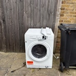 1 x washing machine 1 x washing machine EN11 - removed for £71