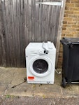 1 x washing machine 1 x washing machine EN11 - removed for £71