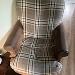 Old BBQ set & arm chair BBQ set and arm chair as per the pictures RG29 - removed for £88