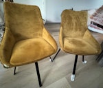 4 chairs, 1 mirror 90cm chair seats are damaged but the chairs are reusable. 
mirror 90 x 40 cm is broken and safely packed for disposal. SW7 - removed for £65