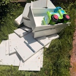 small waste need gone 1 cabinet dismantled and small items
need gone asap TN2 - removed for £99