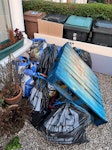 Pallet, door, 20x bags waste - Wooden pallet
- Door
- Couple of offcuts of plasterboard
- 20x bags of DIY waster (old plaster and wood scraps)
- 1x bag of insulation offcuts N15 - removed for £229