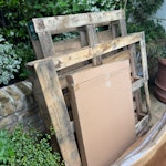 3x wooden pallets, 1x largbox 3x wooden pallets 1x large cardboard box with package pellets inside SW3 - removed for £77
