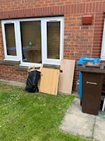 Old unit, card, bag of bits collected by Hullk Removals