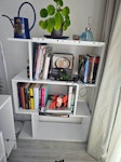 Bookshelf fryer mirror vacuum Items are:
1 small bookshelf (70 x 100 x 25 cm)
1 mirror
1 air fryer
1 robot vacuum cleaner
Air fryer and the robot are working well they could be reusable. TW8 - removed for £65