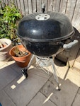 BBQ, ironing board, dog crate BBQ, ironing board, dog crate and dog gating and misc items SW12 - removed for £84