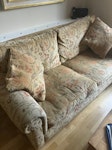 3 sofas, 2 armchairs, 1 table Sofa 1: 210cm W x 100cm D x 85cm H
Sofa 2: 180cm W x 100cm D x 85cm H
Sofa 3: Rattan 180cm W x 80cm D x 80cm H
Armchairs x 2: Rattan 90cm W x 80cm D x 80cm H
Table: Rattan 100 cm W x 60cm D x 50cm H W12 - removed for £286