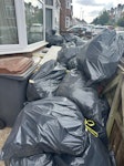 47 BAGS OF EXPANDING FOAM 47 BAGS OF EXPANDING FOAM AND 40 BITS OF INSULATION BOARD. ALL VERY LIGHT BUT DO HAVE VOLUME TO THEM. LU1 - removed for £250