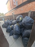 39 BAGS OF EXPANDING FOAM 39 BAGS OF EXPANDING FOAM, VERY LIGHT BUT HAVE VOLUME TO THEM. WA15 - removed for £175