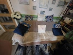 three seater sette leather three seater settee CH42 - removed for £97