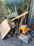wood/metal/house/sofa/chair Pile of Wood: mix of unused diy wood, garden wood, hardboard, one wicker chair. could be recycled.
Pile of metal: mixed could be recycled
General pile: hard plastic, some hardcore, a rug, a chair, general household waste. most probably can’t be recycled.
2 seater sofa
Armchair
10.00-15.00 avoids traffic restrictions SE10 - removed for £165