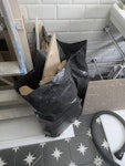 9 bags of decking/DIY waste 9 bags of composite decking/DIY waste
Available from 2pm N16 - removed for £104