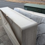 I have 4 mattress and bed base I have four mattresses and three bed bases. The mattresses are three single and one double, and they cannot be reused. TW4 - removed for £156
