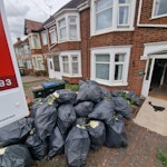 56 BAGS OF EXPANDING FOAM 56 BAGS OF EXPANDING FOAM, VERY LIGHT BUT HAVE VOLUME TO THEM. CV2 - removed for £250