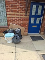 WC, 4 BAGS, PACKAGING collected by Hullk Removals
