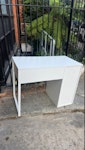 Small size white desk it’s a really good condition desk. ready to pick up. can be resold. SW11 - removed for £65