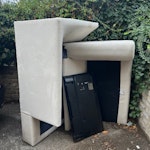 Corner sofa, tv, single fridge Corner sofa tv and fridge BR8 - removed for £130