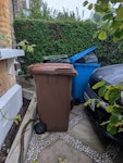 8 bin bags Overflow general household rubbish. 8 bin bags SE22 - removed for £71