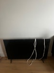 42 inch TV with cable Looking for a collection ASAP old TV screen please. E17 - removed for £43
